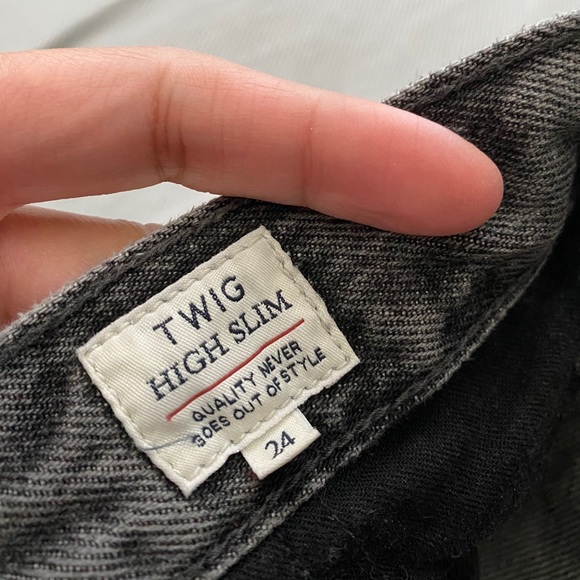 Levi- Twig High Slim Grey Wash Pants - Picture 5 of 6